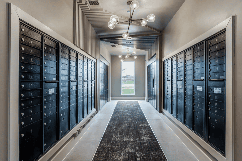 Nine50 Town Lake at Midtown Apartments Locker System