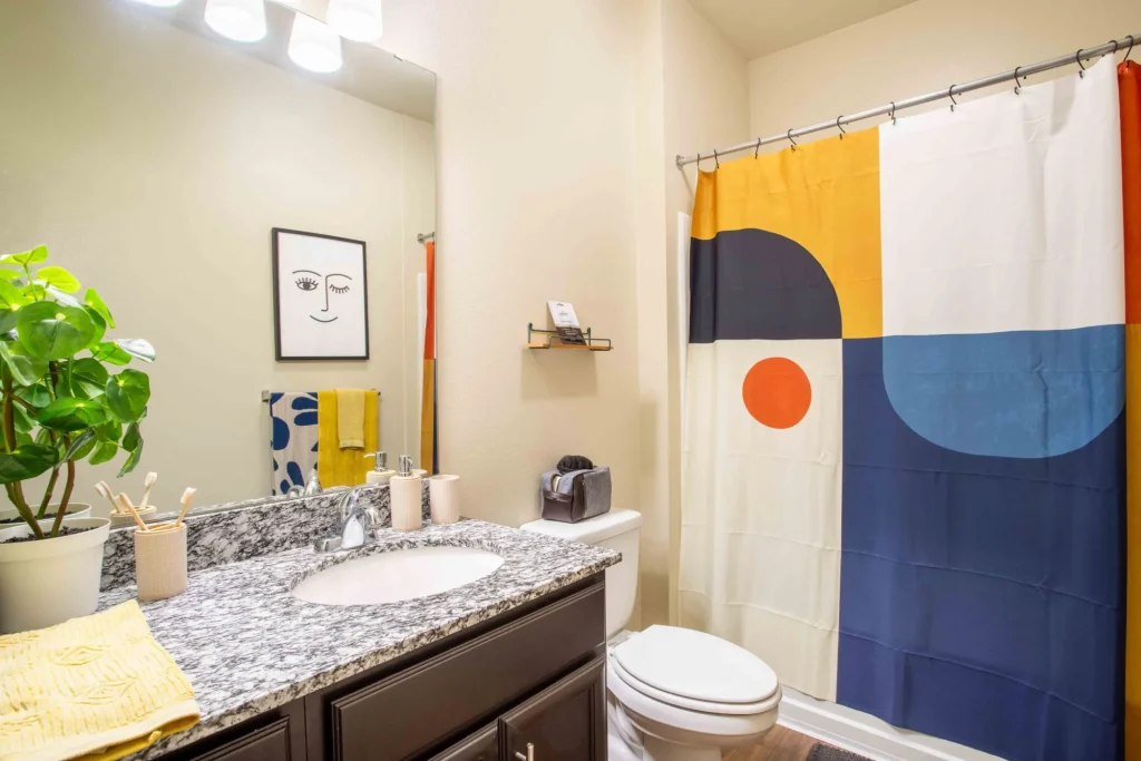 Northpoint Crossing Apartments Walk-In Showers