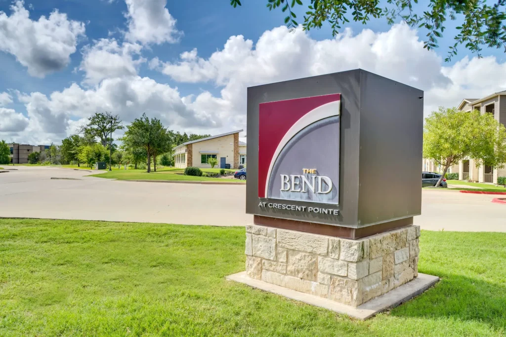 The Bend at Crescent Pointe Apartments with Jogging Trail