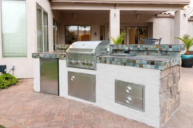 College Station Apartments with Outdoor Kitchen